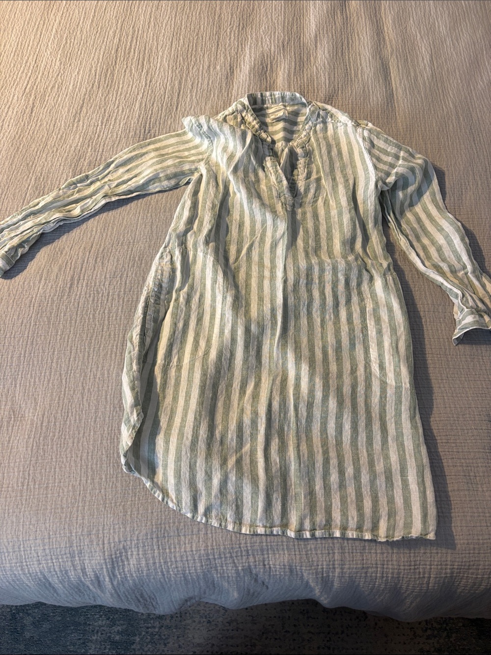 Nicole Miller Green and White Striped Long Sleeve Shirt Dress/ cover up